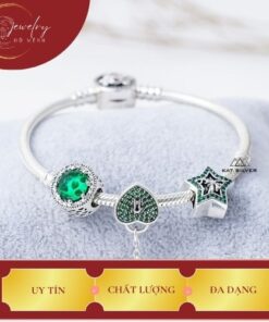Charm mệnh mộc