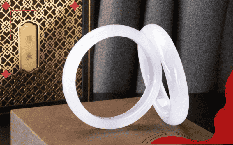 Vòng tay Bạch Nguyệt Quang – đẹp từ vẻ ngoài đến ý nghĩa bên trong